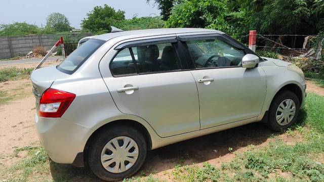 https://images10.gaadi.com/usedgaadi-sellcar/UsedCar/f5752fb7a/82a3e71a-af3d-45e9-a441-47b7a4a8cff9.jpeg?imwidth=6400