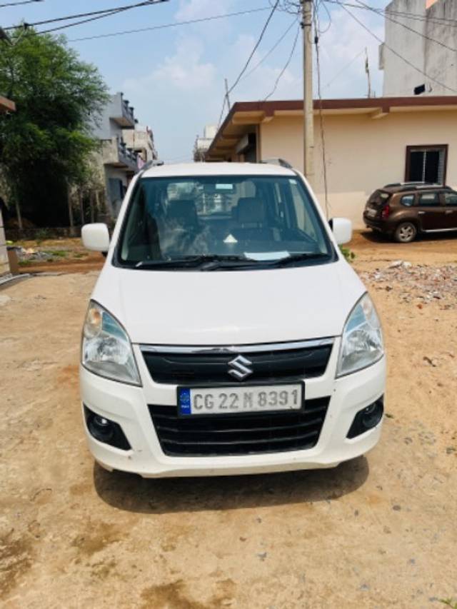 https://images10.gaadi.com/usedgaadi-sellcar/UsedCar/f575dfbba/a743bddf-0ecb-48d0-97f8-1c66b060b56d.jpeg?imwidth=6400