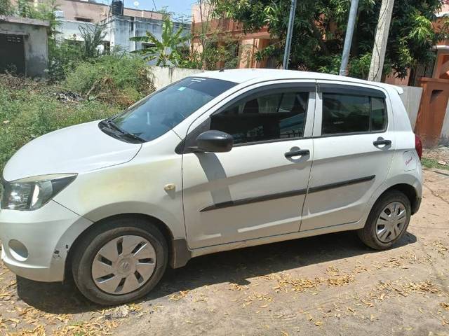 https://images10.gaadi.com/usedgaadi-sellcar/UsedCar/f5764cc5-c19e-457d-9393-877d64253224/2f15dd77-c272-43c9-baf0-2e1f6236c814.jpg?imwidth=6402