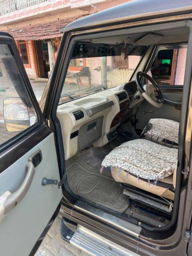 https://images10.gaadi.com/usedgaadi-sellcar/UsedCar/f57825a8a/2925c7b6-e24a-4175-a338-891e2a058373.jpg?imwidth=6401