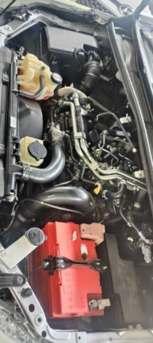 https://images10.gaadi.com/usedgaadi-sellcar/UsedCar/f57862e0a/f1650638-f09a-4ef1-b49f-00a08bcbd7b4.jpg?imwidth=6401