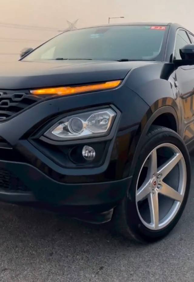 https://images10.gaadi.com/usedgaadi-sellcar/UsedCar/f5787366a/291aebd8-fe51-4065-8870-b3f905ef44ba.jpeg?imwidth=6402