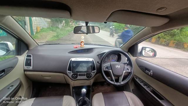 https://images10.gaadi.com/usedgaadi-sellcar/UsedCar/f5791783a/b4a7fb8f-f7cc-426a-9fb9-2494a414aecf.jpg?imwidth=6402