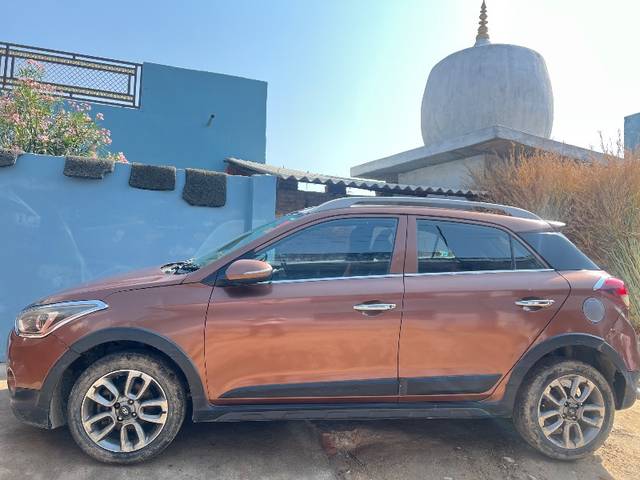 https://images10.gaadi.com/usedgaadi-sellcar/UsedCar/f57a4257a/ebc8a774-1103-42c3-8725-e9ea2b53317b.jpeg?imwidth=6401