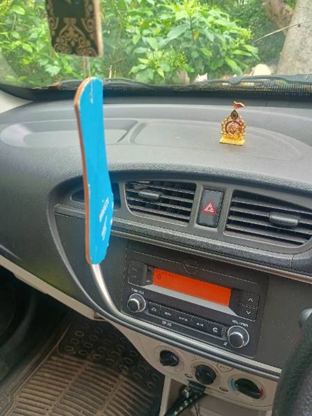 https://images10.gaadi.com/usedgaadi-sellcar/UsedCar/f57ae9eea/8e014319-5c15-49ab-a932-b68b2c159fff.jpg?imwidth=6402