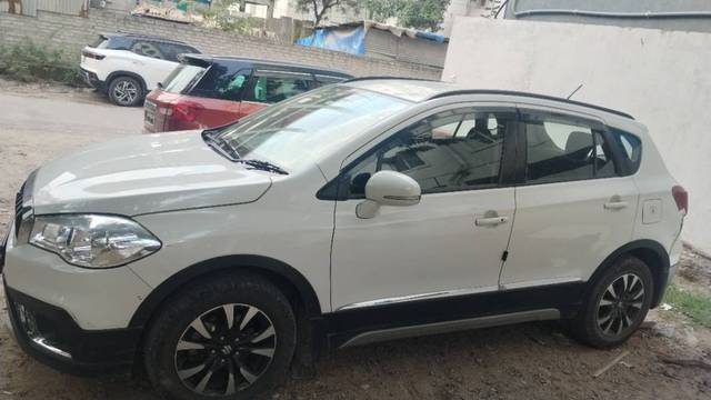 https://images10.gaadi.com/usedgaadi-sellcar/UsedCar/f57cc085a/c5b1349f-44b4-44ec-bdca-3d521c4512c7.jpg?imwidth=6400