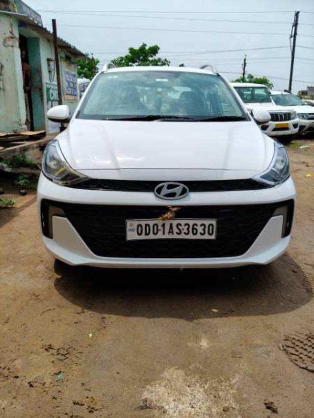 https://images10.gaadi.com/usedgaadi-sellcar/UsedCar/f57d0d5fa/3fc52108-3010-471a-a30e-70732d2f3a80.jpg?imwidth=6400