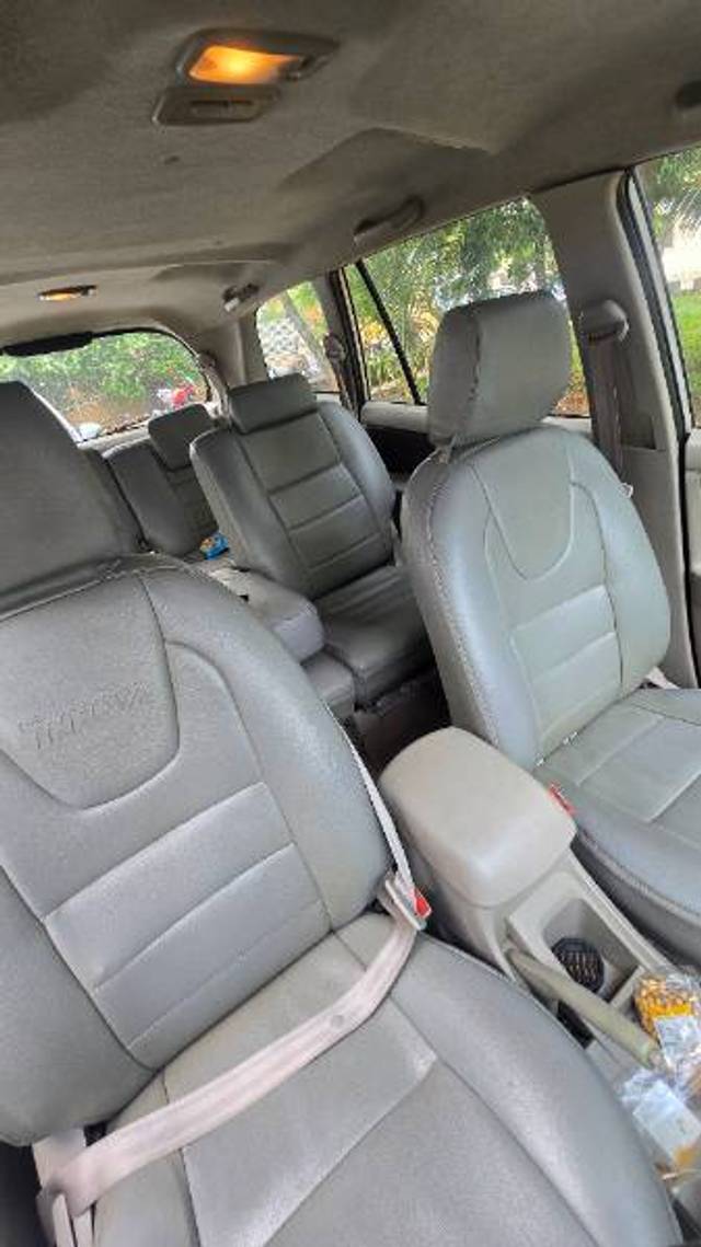 https://images10.gaadi.com/usedgaadi-sellcar/UsedCar/f57d215aa/533e467c-c240-4ce3-9b92-8838b8e9ee63.jpg?imwidth=6401
