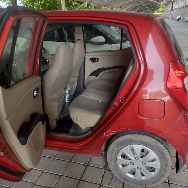 https://images10.gaadi.com/usedgaadi-sellcar/UsedCar/f57d341da/de7c052c-3e0f-47fa-beaa-0e63ae5a0133.jpg?imwidth=6401