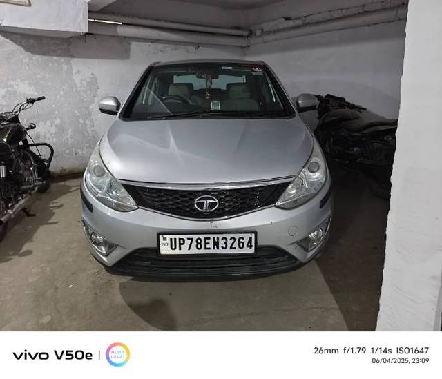 https://images10.gaadi.com/usedgaadi-sellcar/UsedCar/f57d4963a/a12e2508-f316-4d50-bffa-e0e67bf34252.jpg?imwidth=6400