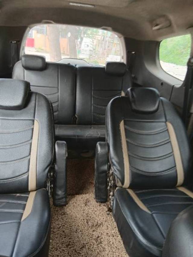 https://images10.gaadi.com/usedgaadi-sellcar/UsedCar/f57d53faa/d2690e8a-d273-45c4-817d-759616fe7224.jpg?imwidth=6401
