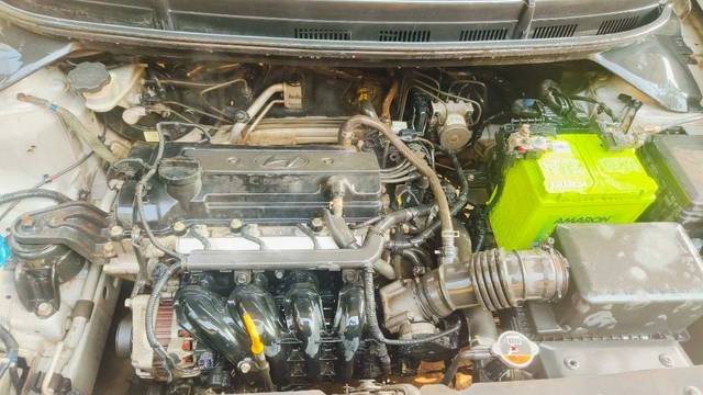 https://images10.gaadi.com/usedgaadi-sellcar/UsedCar/f57d626fa/b715e316-d855-4517-810f-4741452c6e2d.jpg?imwidth=6402