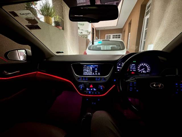 https://images10.gaadi.com/usedgaadi-sellcar/UsedCar/f57d6f35a/14d7a7fd-5cc2-43b4-b065-714f1267b46a.jpeg?imwidth=6402