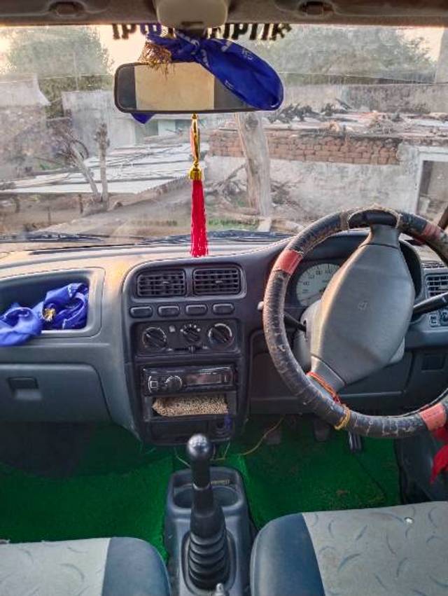 https://images10.gaadi.com/usedgaadi-sellcar/UsedCar/f57da7bfa/0232e98f-a453-456d-8e52-2a8b95b8cfcc.jpg?imwidth=6401