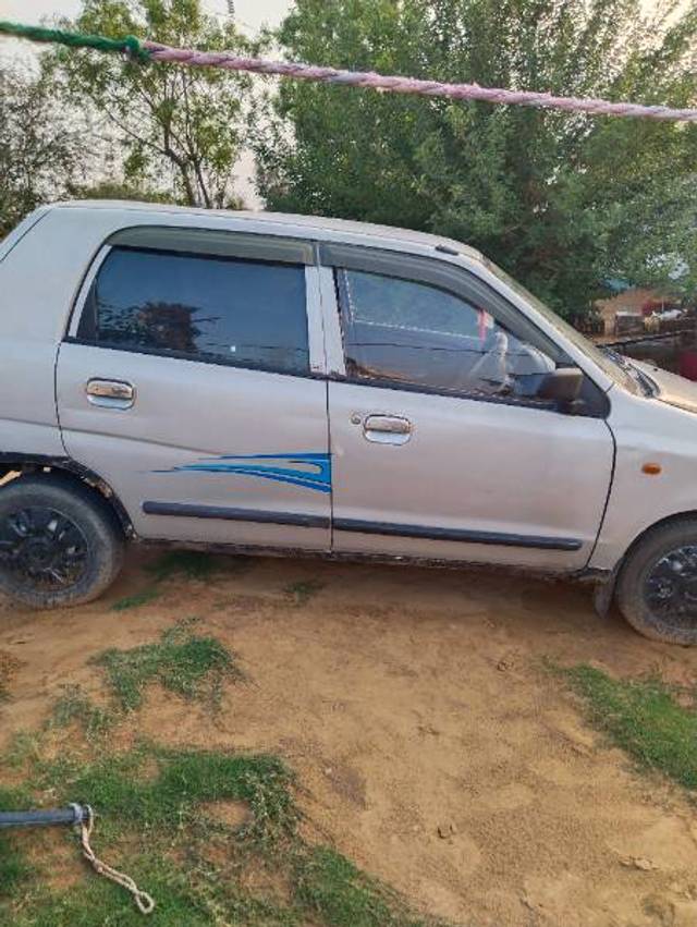 https://images10.gaadi.com/usedgaadi-sellcar/UsedCar/f57da7bfa/c047b279-c2f7-4640-be5c-69429c0e23f3.jpg?imwidth=6400