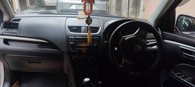 https://images10.gaadi.com/usedgaadi-sellcar/UsedCar/f57de8bca/1f612976-412c-444f-977c-761acecab418.jpg?imwidth=6401