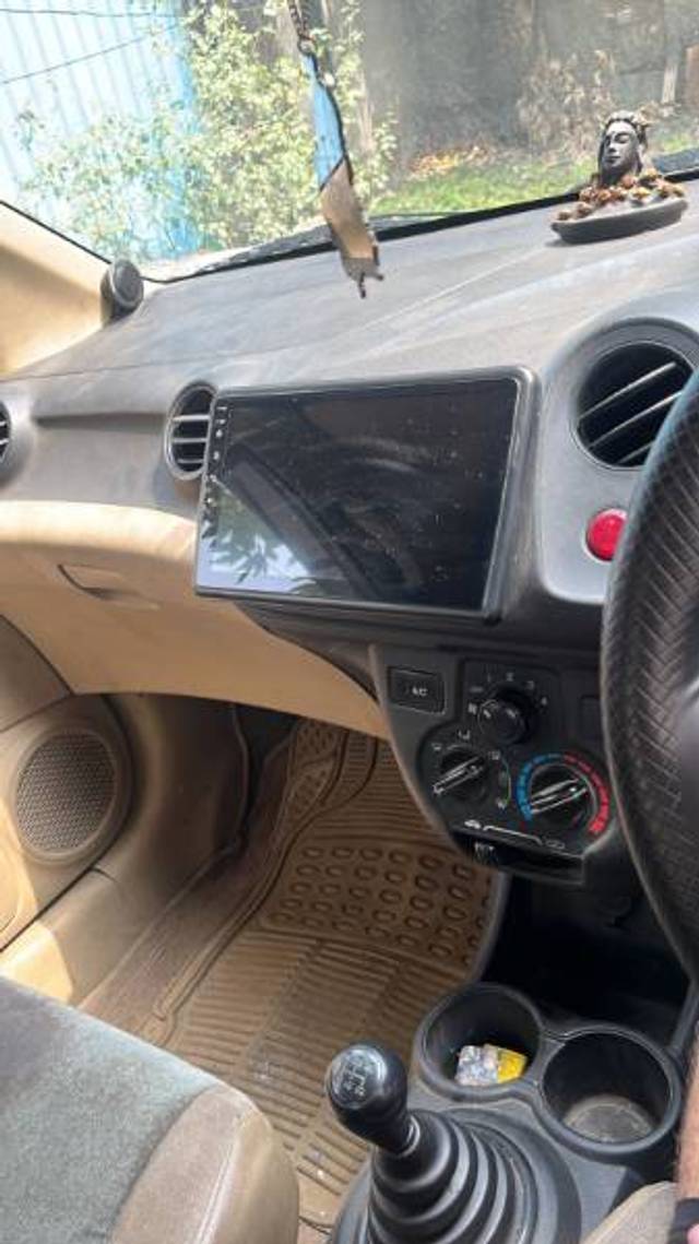 https://images10.gaadi.com/usedgaadi-sellcar/UsedCar/f57e211ba/f0424775-475f-4662-8590-98fca23f8438.jpg?imwidth=6402