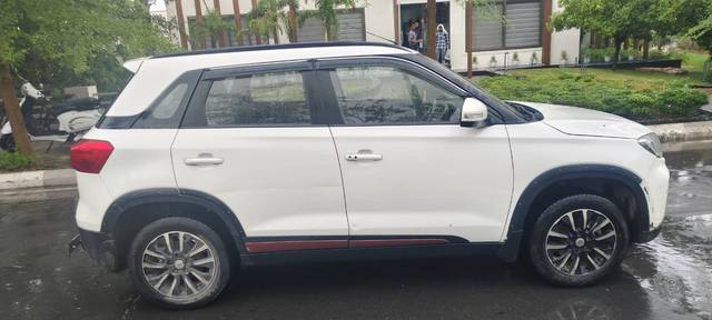 https://images10.gaadi.com/usedgaadi-sellcar/UsedCar/f57e2ecba/33264e3a-a9b2-495b-ab85-8ce27cdfdf75.jpg?imwidth=6400
