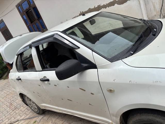 https://images10.gaadi.com/usedgaadi-sellcar/UsedCar/f57ea5e3a/ae79fbbf-7f9e-40b8-8861-315549eec6cf.jpeg?imwidth=6400