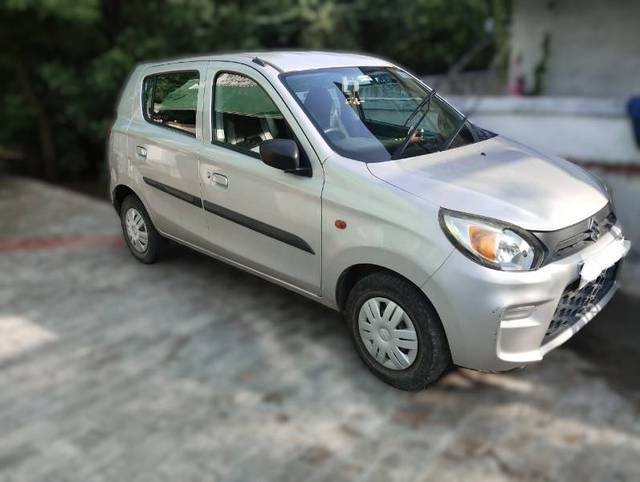 https://images10.gaadi.com/usedgaadi-sellcar/UsedCar/f57f2f23a/68bb893a-3e7b-4013-91bc-98960e535c50.jpg?imwidth=6400
