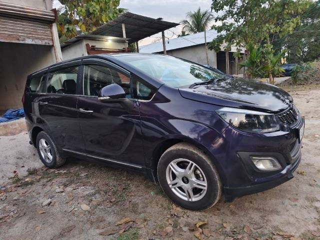 https://images10.gaadi.com/usedgaadi-sellcar/UsedCar/f57fe1a3a/5600d04e-78fd-4c24-a6c4-d95413adc2a0.jpg?imwidth=6402