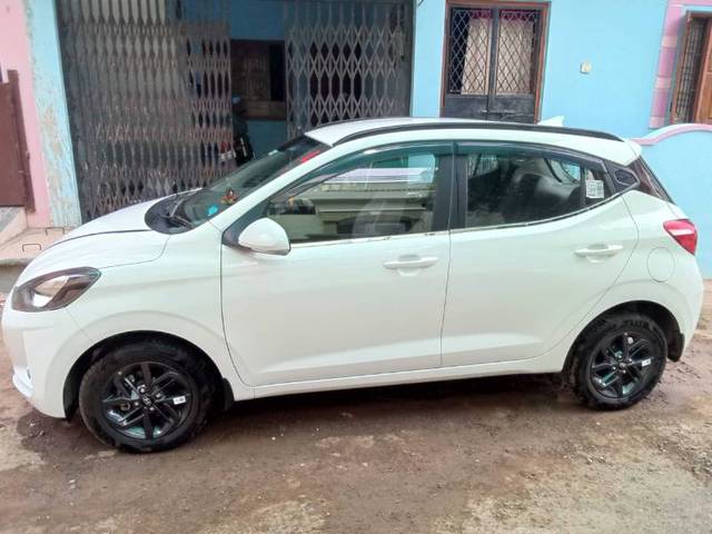 https://images10.gaadi.com/usedgaadi-sellcar/UsedCar/f580679ba/6cde3981-830a-45d2-8c98-5e642131b71e.jpg?imwidth=6401