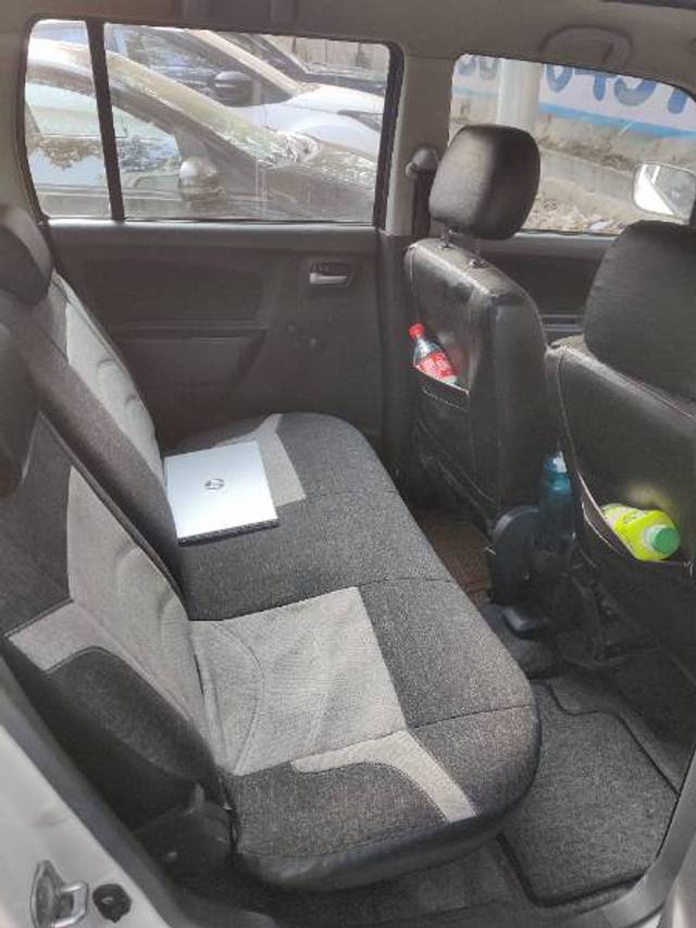 https://images10.gaadi.com/usedgaadi-sellcar/UsedCar/f5809abda/a4b2ebea-7d2d-4527-8780-c8992c06265d.jpg?imwidth=6402