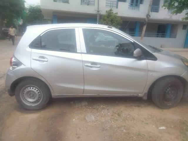 https://images10.gaadi.com/usedgaadi-sellcar/UsedCar/f580d6b3a/72b01b7e-6c12-411f-a02e-8cd5905be802.jpg?imwidth=6400