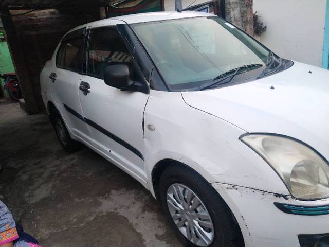 https://images10.gaadi.com/usedgaadi-sellcar/UsedCar/f580f156a/ccfbd04f-c507-45c0-868b-eee02c4428c5.jpg?imwidth=6402