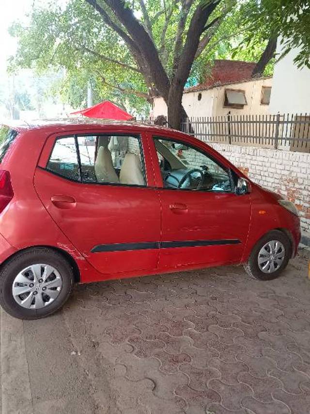 https://images10.gaadi.com/usedgaadi-sellcar/UsedCar/f5811b57a/29eef345-9a40-4976-9eb5-cb11ab5eb352.jpg?imwidth=6400