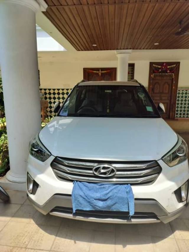 https://images10.gaadi.com/usedgaadi-sellcar/UsedCar/f5812096a/0329c30c-3d7c-4251-8180-ef3f99c60820.jpeg?imwidth=6400