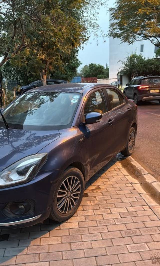 https://images10.gaadi.com/usedgaadi-sellcar/UsedCar/f5819e2ba/d7d015bb-c370-4771-b27b-c5b709593329.jpeg?imwidth=6402