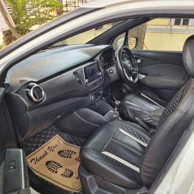 https://images10.gaadi.com/usedgaadi-sellcar/UsedCar/f581e8cda/df022896-c653-40a9-8dd0-e6d9a79061ee.jpg?imwidth=6402