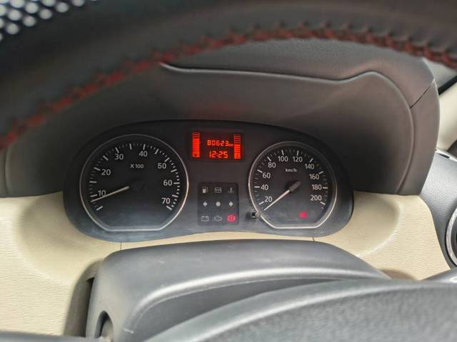 https://images10.gaadi.com/usedgaadi-sellcar/UsedCar/f5822290a/2748c185-7aaf-491d-a69a-2d74a96d2045.jpeg?imwidth=6400