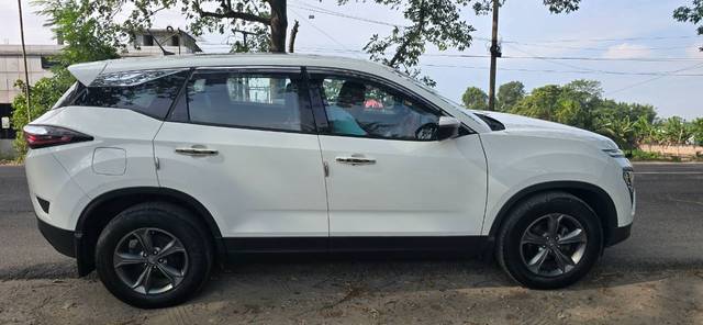 https://images10.gaadi.com/usedgaadi-sellcar/UsedCar/f5836271a/3c3e645c-3237-4583-8626-958b2f82fee2.jpg?imwidth=6400