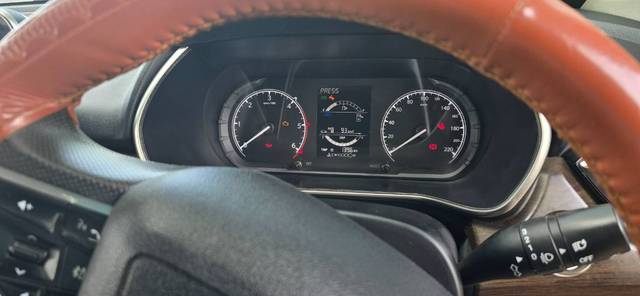 https://images10.gaadi.com/usedgaadi-sellcar/UsedCar/f5836271a/b1fd3d7f-e835-4d8d-88f2-787ac4d22815.jpg?imwidth=6401