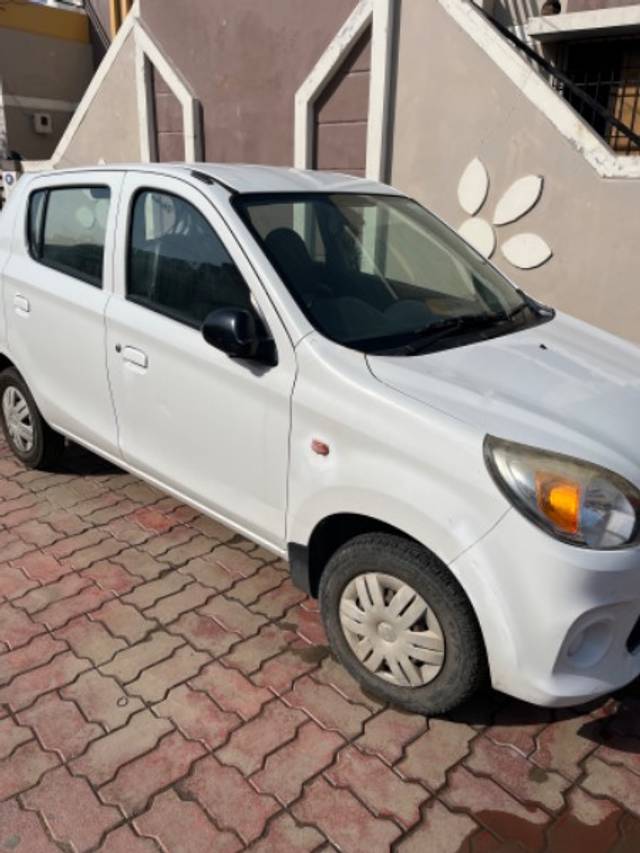 https://images10.gaadi.com/usedgaadi-sellcar/UsedCar/f5838d62a/94d1cf50-e1b3-4522-b001-2ae5154a9d42.jpeg?imwidth=6400