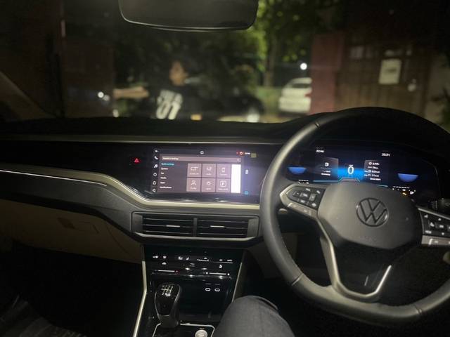 https://images10.gaadi.com/usedgaadi-sellcar/UsedCar/f583e432a/a73b356d-e04b-42b8-afb7-37564b84aa59.jpeg?imwidth=6402