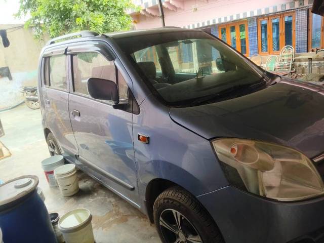 https://images10.gaadi.com/usedgaadi-sellcar/UsedCar/f584b31ca/8730cb78-ade3-4c45-9c18-8af1260e1de4.jpg?imwidth=6400