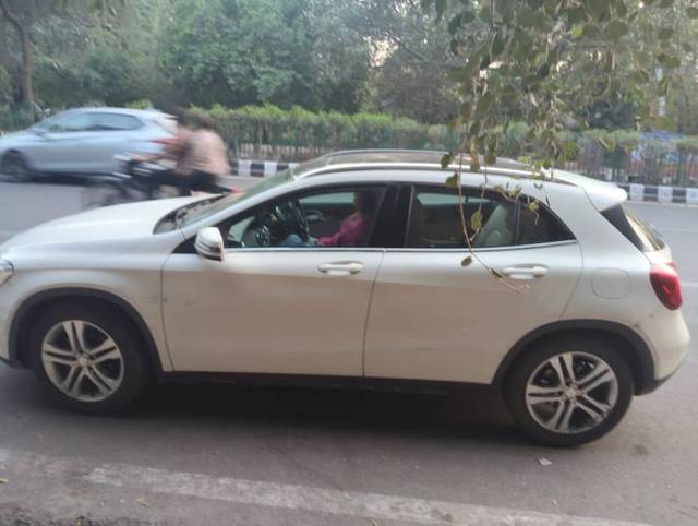 https://images10.gaadi.com/usedgaadi-sellcar/UsedCar/f584c389a/757e93b2-a7f5-44e1-9d17-84e6f22fe97a.jpg?imwidth=6402