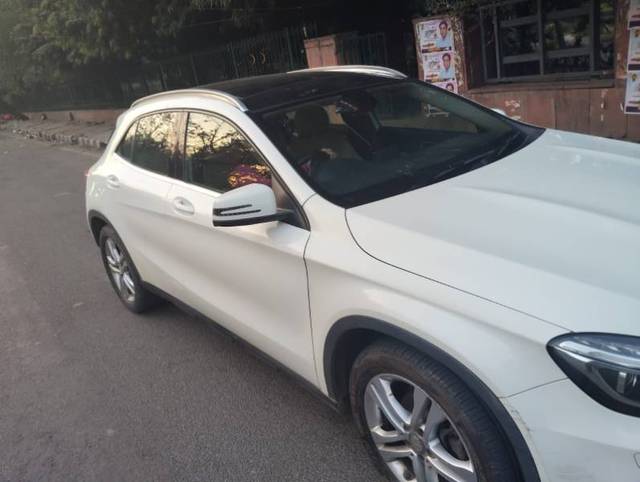 https://images10.gaadi.com/usedgaadi-sellcar/UsedCar/f584c389a/90cc1e0d-15a9-405e-ae5f-d97dd0c9a6a9.jpg?imwidth=6400