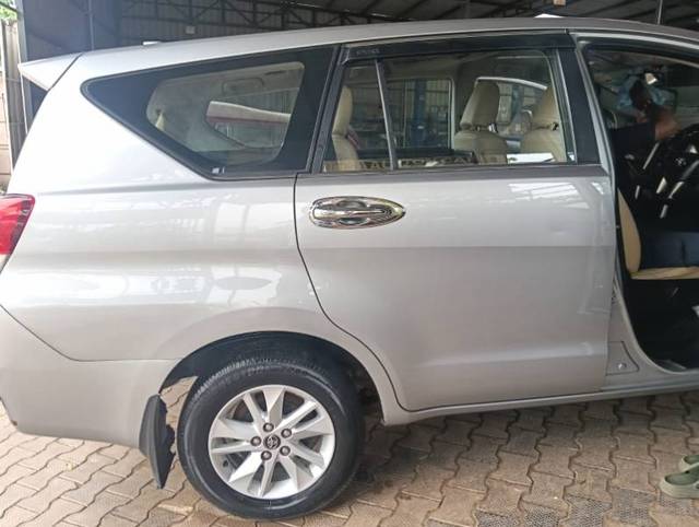 https://images10.gaadi.com/usedgaadi-sellcar/UsedCar/f5852234a/f7c51ecb-a68f-490a-a2e1-95a769a6797c.jpg?imwidth=6402