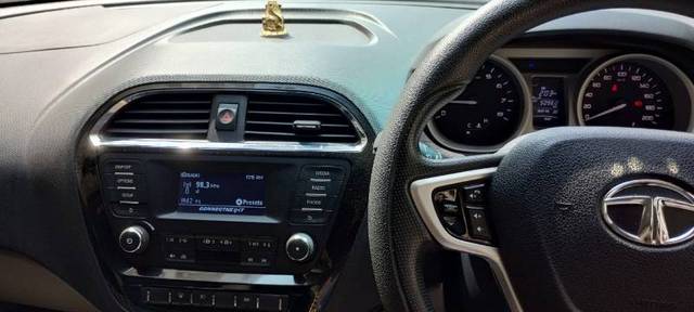 https://images10.gaadi.com/usedgaadi-sellcar/UsedCar/f58674f5a/84f705b9-82b7-49ad-b581-1395e25ebc01.jpeg?imwidth=6402