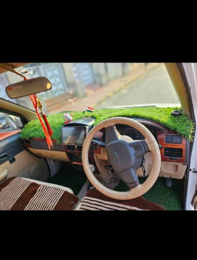 https://images10.gaadi.com/usedgaadi-sellcar/UsedCar/f5867de3a/b15f6e59-9c42-458e-98e6-54a14d07715a.jpg?imwidth=6401
