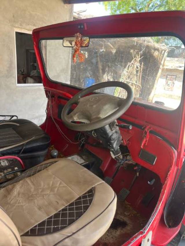 https://images10.gaadi.com/usedgaadi-sellcar/UsedCar/f586f71ba/d6a977d5-2f91-4c02-bd6e-8ec925adc17b.jpg?imwidth=6401