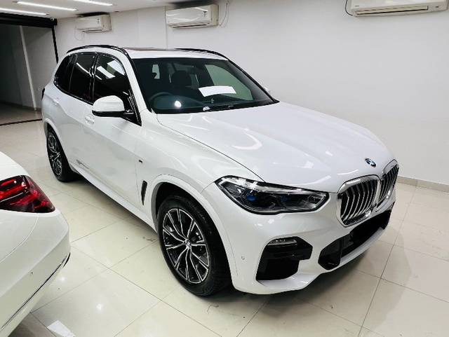 https://images10.gaadi.com/usedgaadi-sellcar/UsedCar/f5871067a/5065e62c-34f7-497f-9d3f-4bfe4fb40e33.jpeg?imwidth=6400