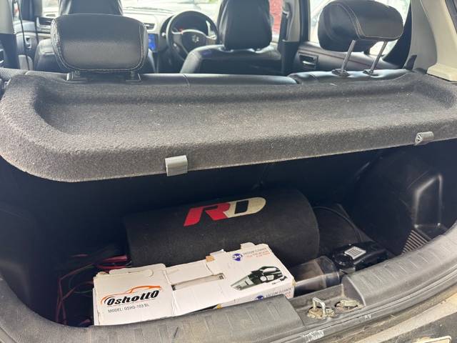 https://images10.gaadi.com/usedgaadi-sellcar/UsedCar/f5874953a/f8cc3fd8-3a0c-4656-a2ab-f31221bf763a.jpeg?imwidth=6402
