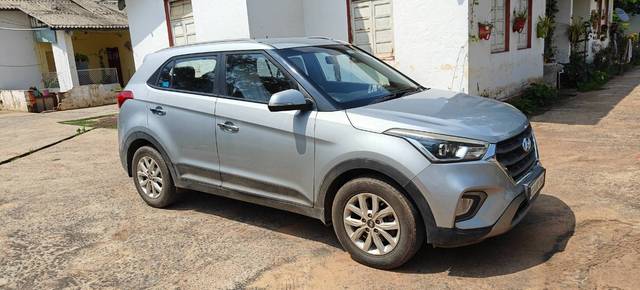 https://images10.gaadi.com/usedgaadi-sellcar/UsedCar/f587d856a/392caa01-1b38-4d94-873c-0183014ac853.jpg?imwidth=6400