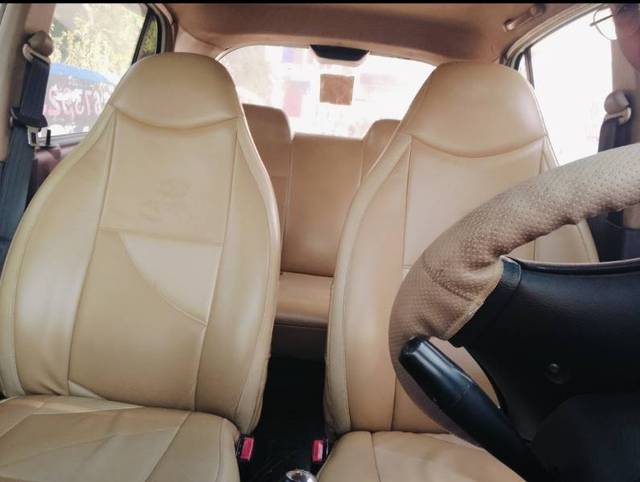 https://images10.gaadi.com/usedgaadi-sellcar/UsedCar/f58808c3a/d0a7db61-bf78-4962-8e08-38c6b5195619.jpg?imwidth=6401