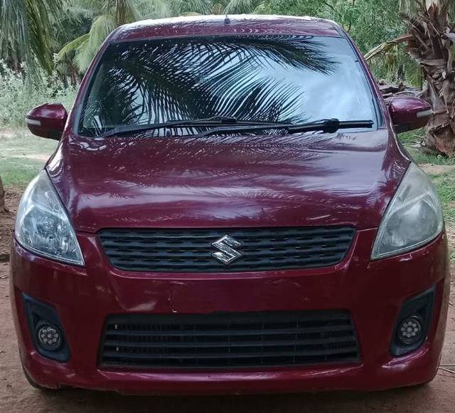 https://images10.gaadi.com/usedgaadi-sellcar/UsedCar/f5880ffda/cffdfd4e-76aa-4185-af24-a50b9a12b7e3.jpg?imwidth=6400